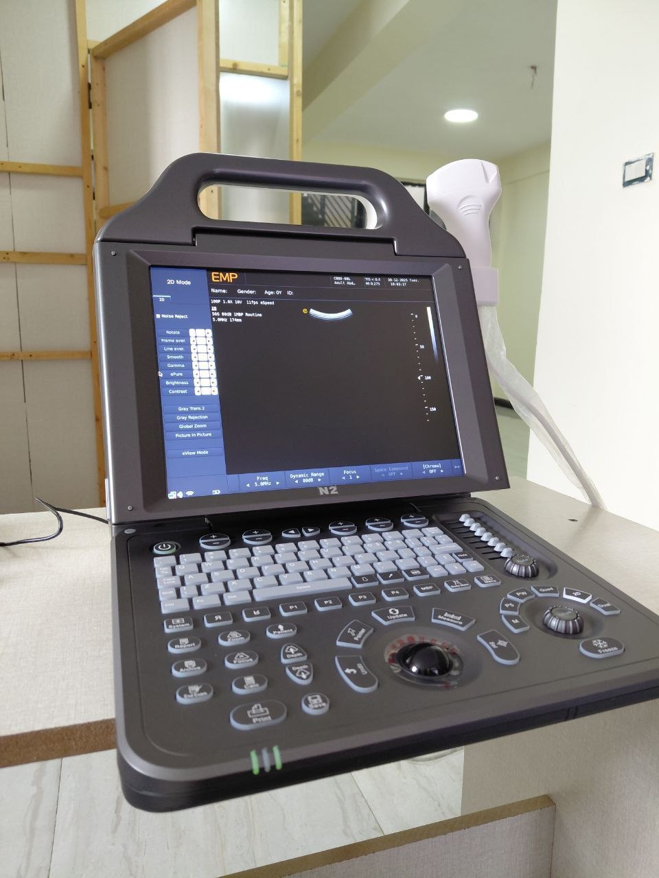 Ultrasound machine, brand EMP, model N2 and G71.