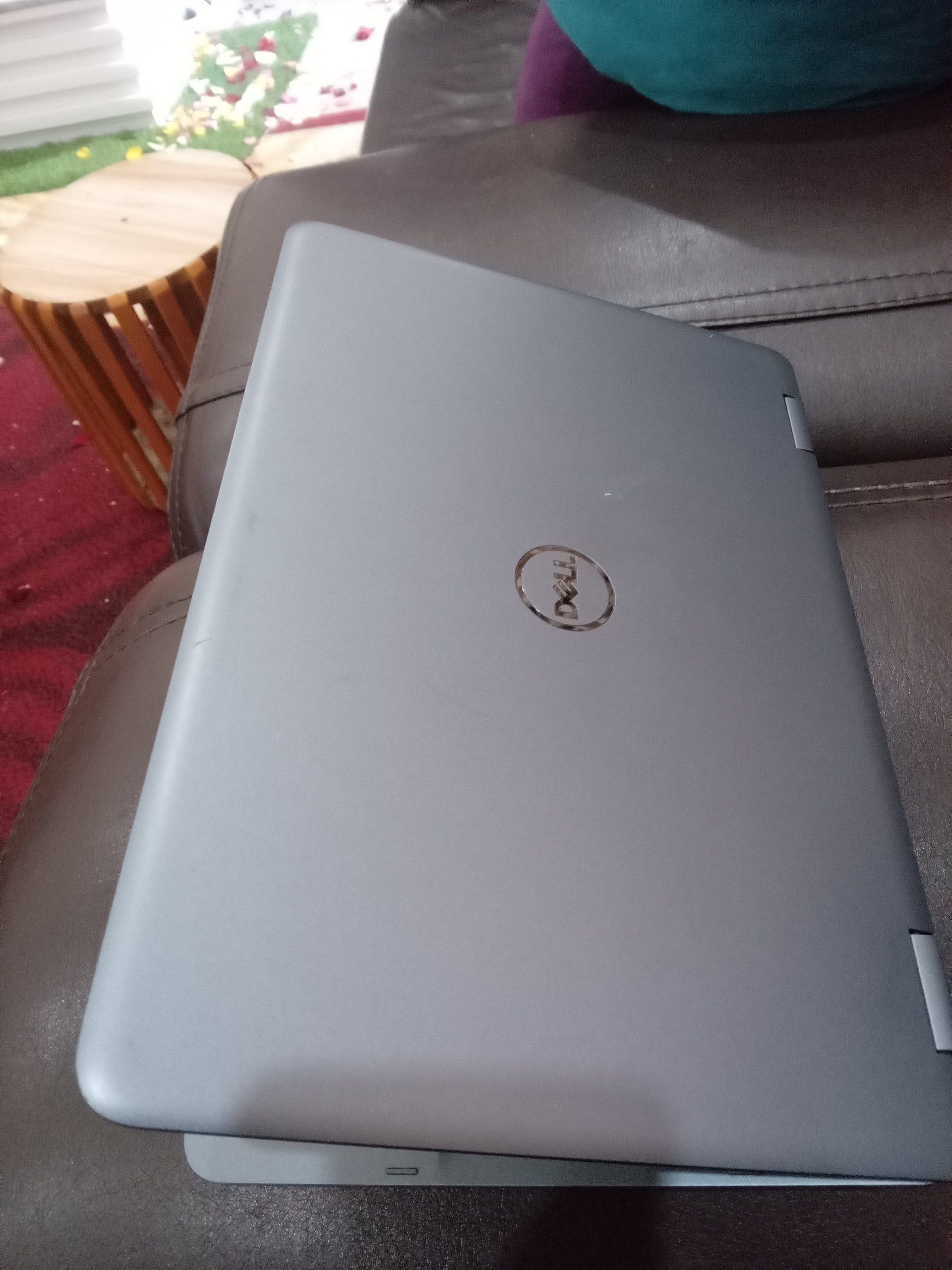 PC name =Dell
RAM=4GB
Storage=64GB/SD/eMM
Processor=AMD
Screen =Touch screen+360dgree
Battery=3-4 hr
Used= for 1 year
Price=27,000
Generation=7
Place = Dilla
Contact=0926135872 photo 1